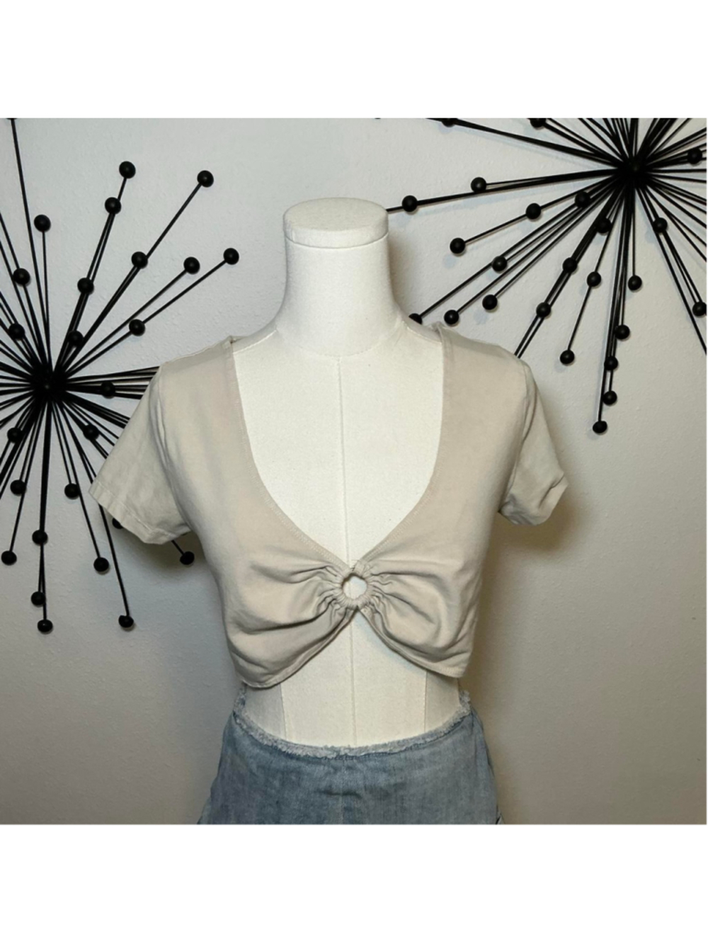 Garage Beige Ring Front Cutout Crop Top Size Medium